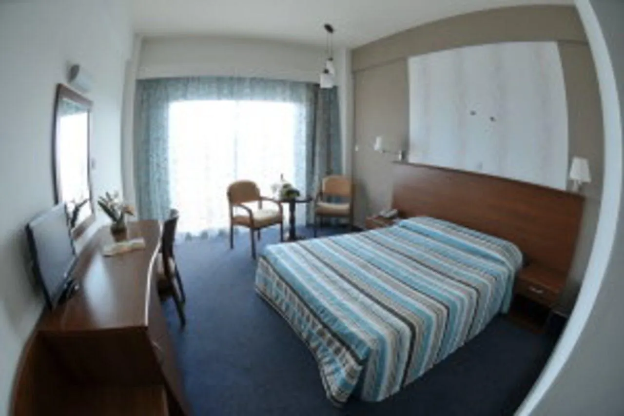 ****  Sentido Kouzalis Beach Hotel Protarász Ciprus
